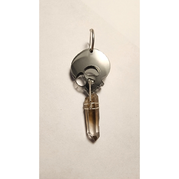 Silver💀Skull Earrings - Picture 7 of 14